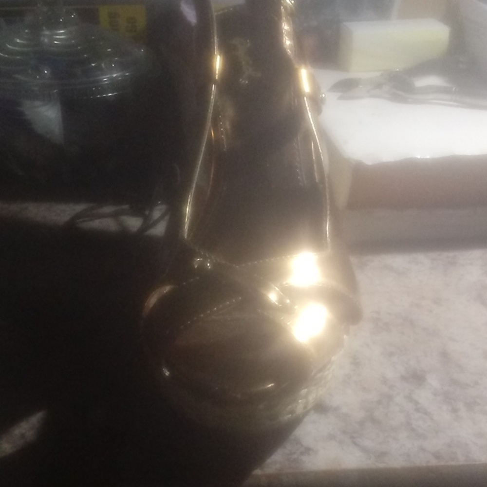 Heels - Picture 2 of 2